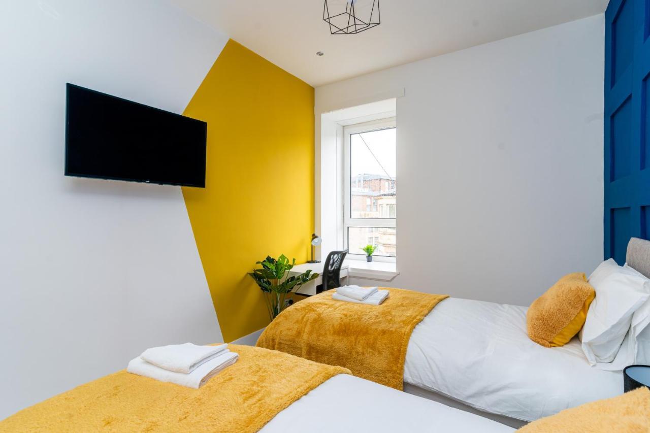 Apartamento Cheerful 2 Bedroom Homely Apartment, Sleeps 6 Guest Comfy, 3x Double Bed, Parking, Free Wifi, Suitable For Business, Leisure Guest,glasgow, West End, Near Centre