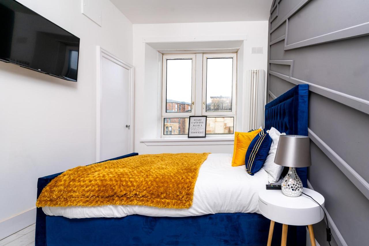Cheerful 2 Bedroom Homely Apartment, Sleeps 6 Guest Comfy, 3x Double Bed, Parking, Free Wifi, Suitable For Business, Leisure Guest,glasgow, West End, Near Centre *